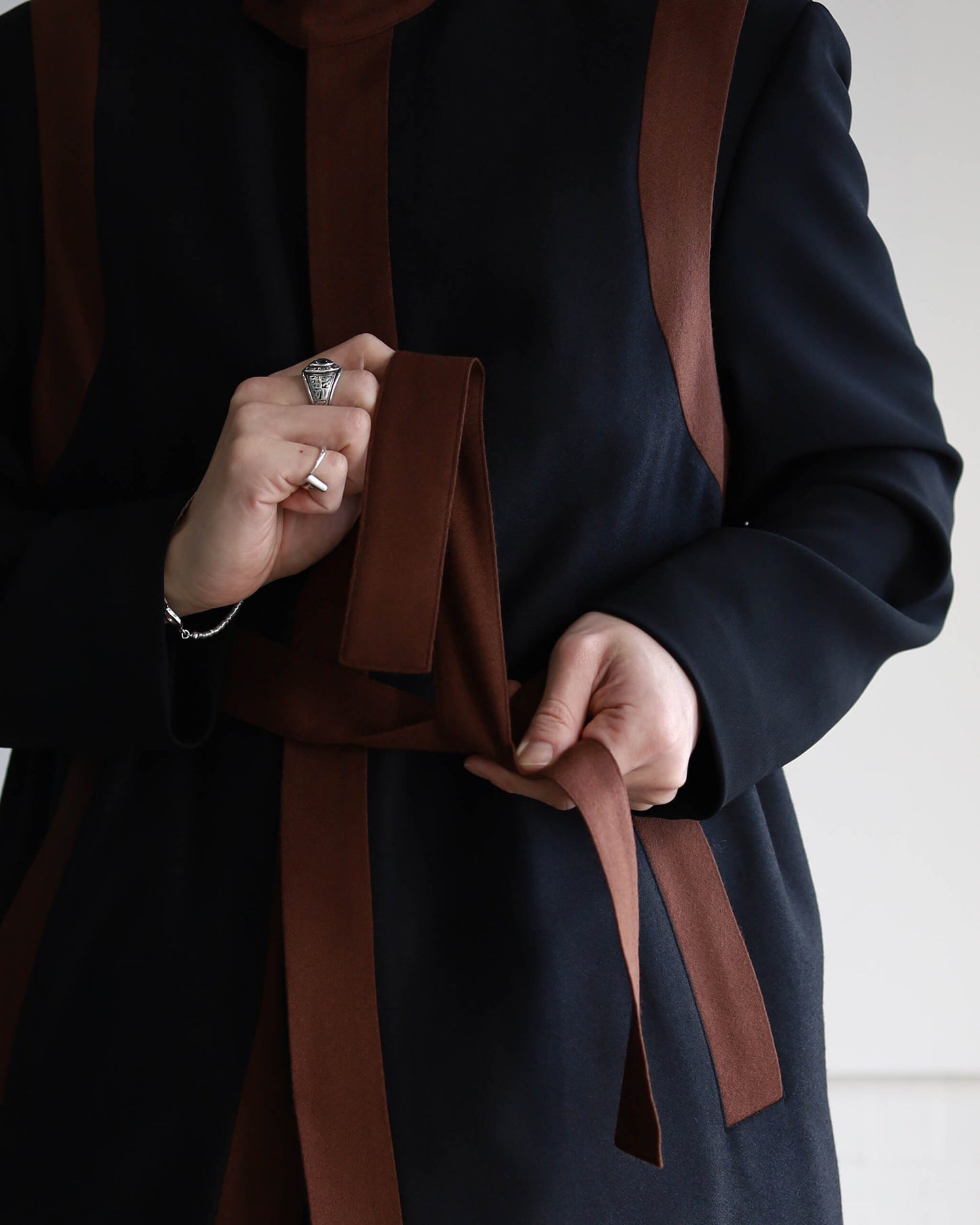 FRAME WAISTCOAT "BLACK × BROWN"