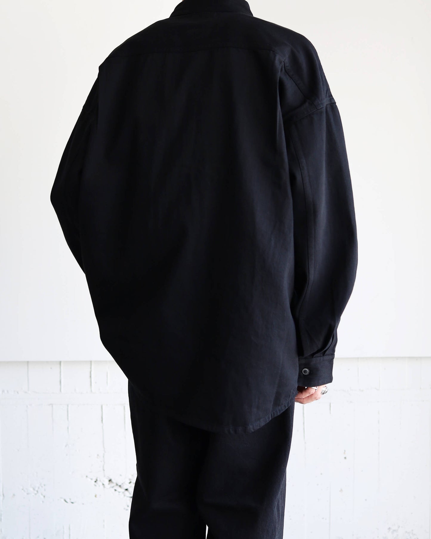 CLIO SHIRT "BLACK"
