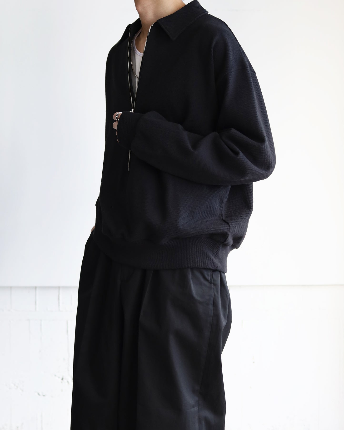 HALF ZIP PIQUE "BLACK"