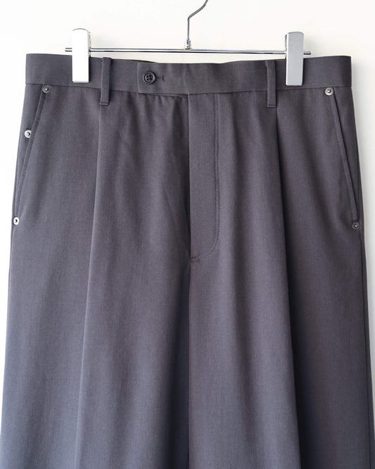 SINGLE TUCK WIDE TROUSER "Charcoal"