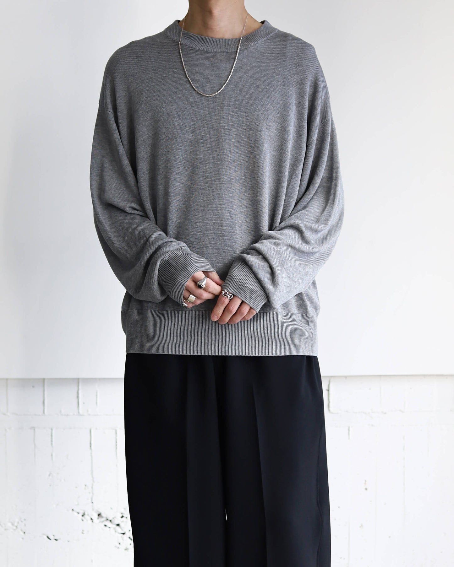 CREW-NECK SWEATER "TOP GRAY"