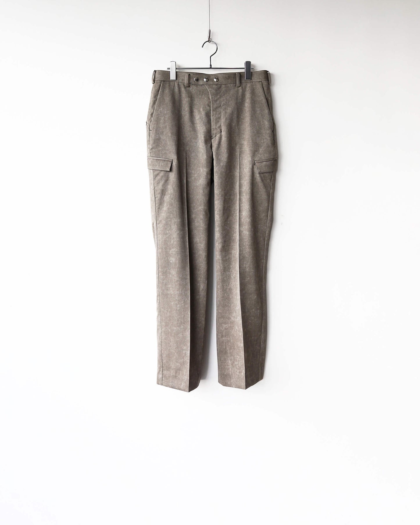 NATURAL DYED WOOL GABARDINE TROUSERS "KURE"