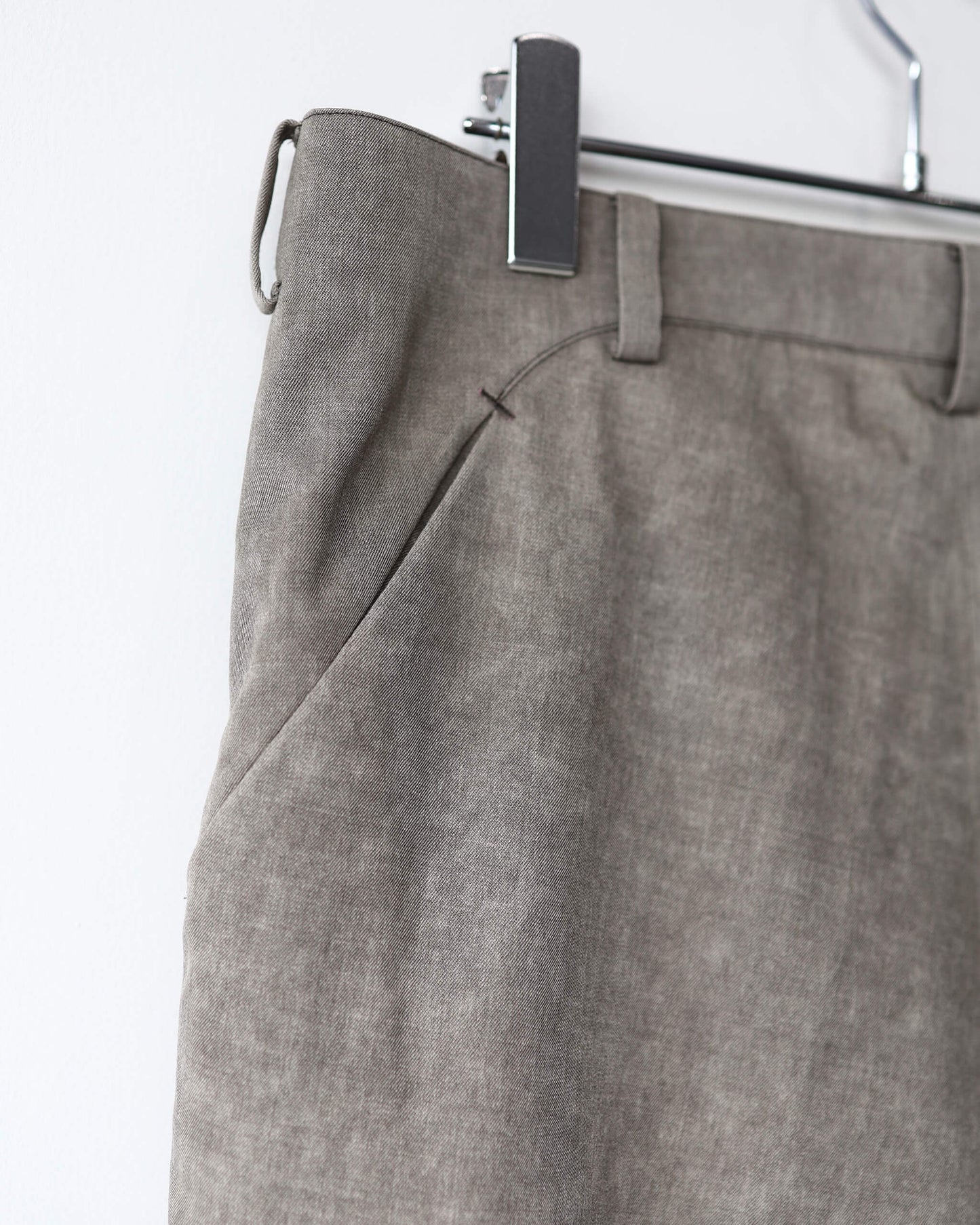 NATURAL DYED WOOL GABARDINE TROUSERS "KURE"
