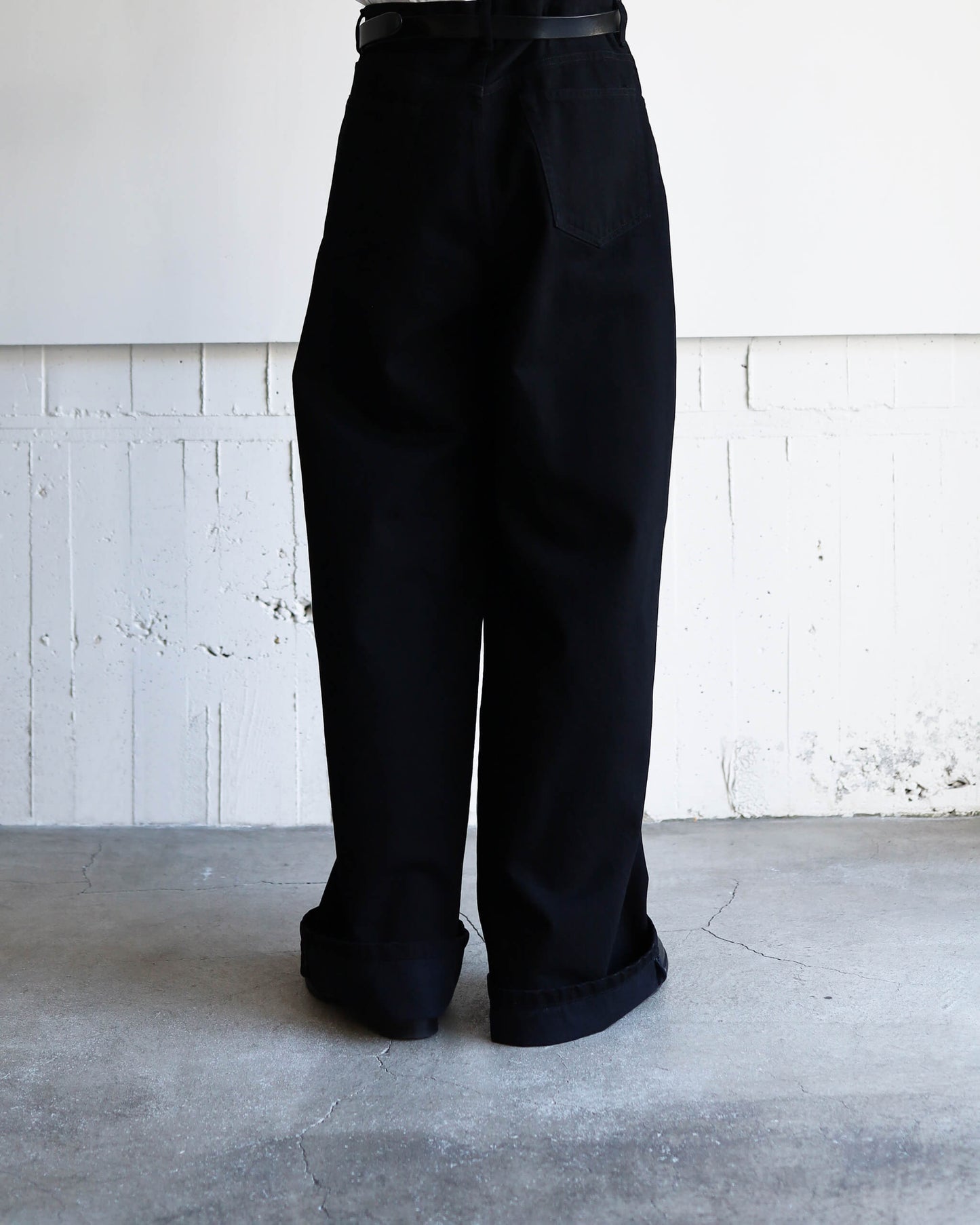 DENIM PANTS (BAGGY) "BLACK"