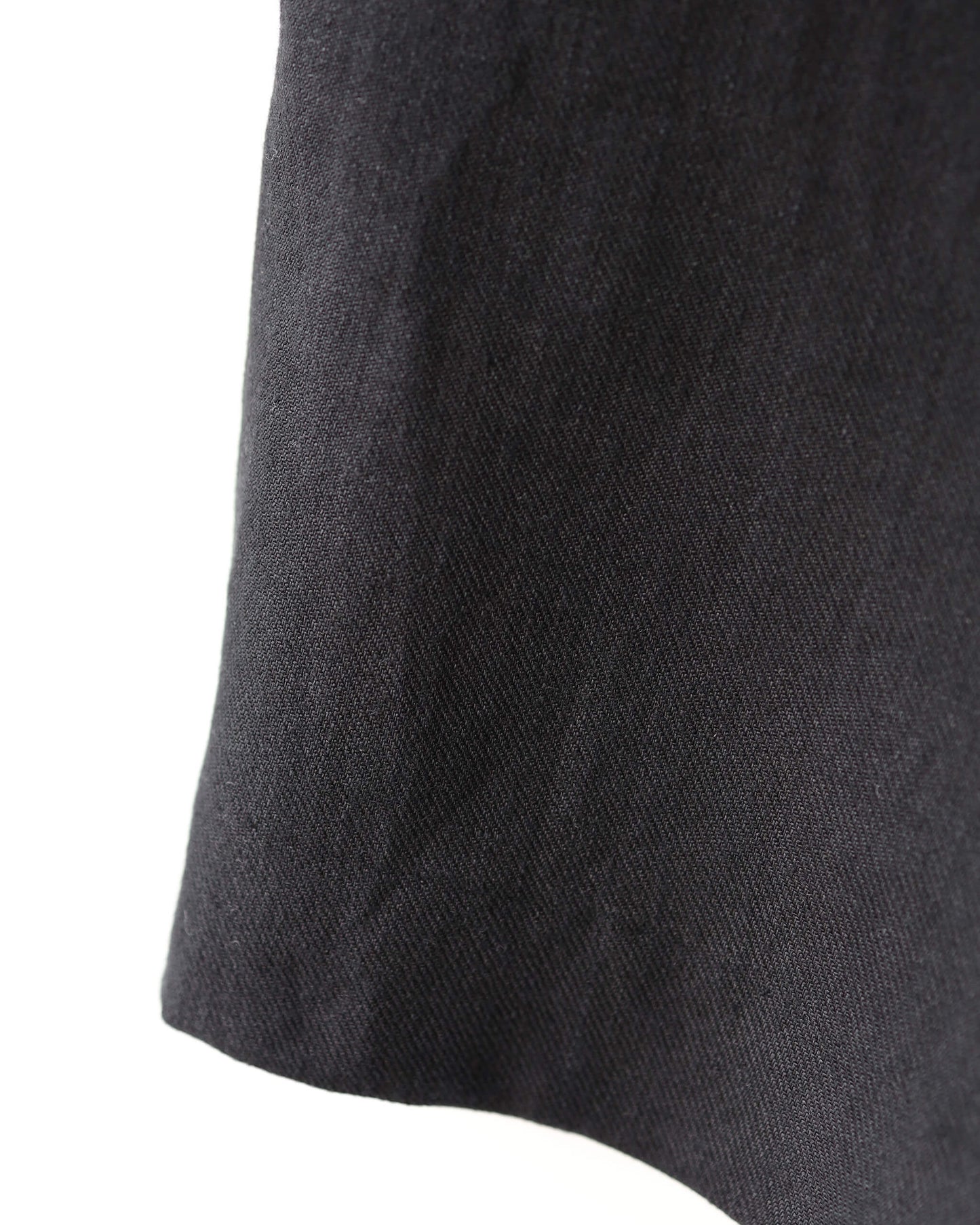 TACKED SHORTS "BLACK"