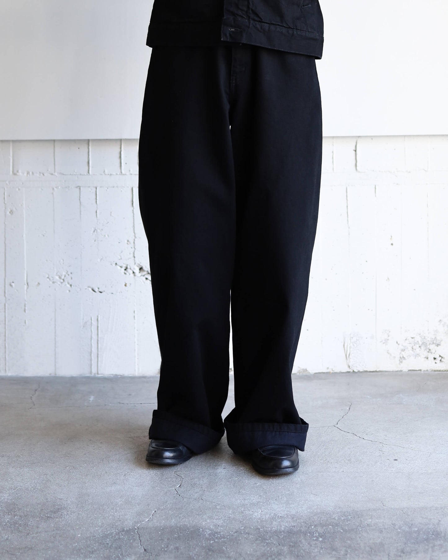 DENIM PANTS (BAGGY) "BLACK"