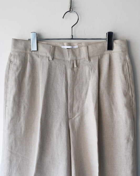 TACKED SHORTS "ECRU"