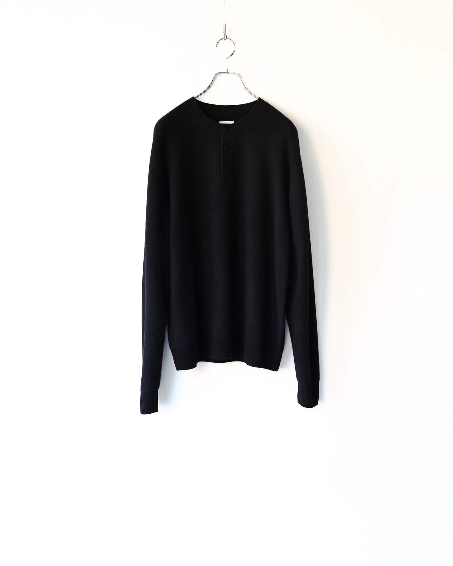 Innocent YAK Henley-neck sweater "Black"