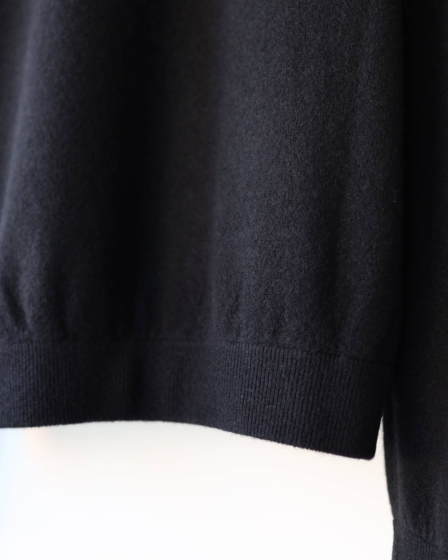 Innocent YAK Sweat like sweater "Black"
