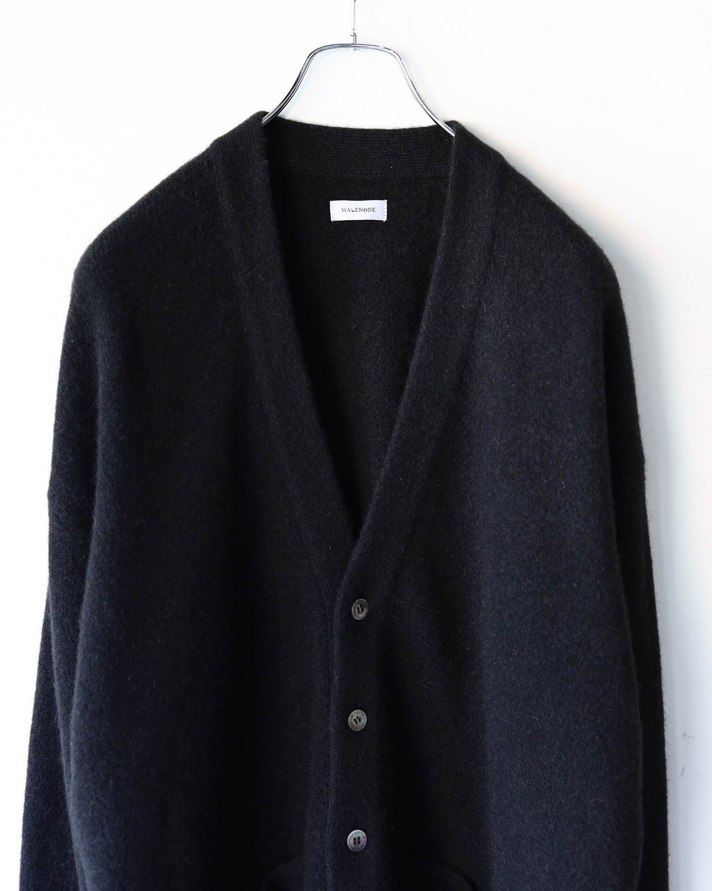 Innocent YAK Cardigan "Black"