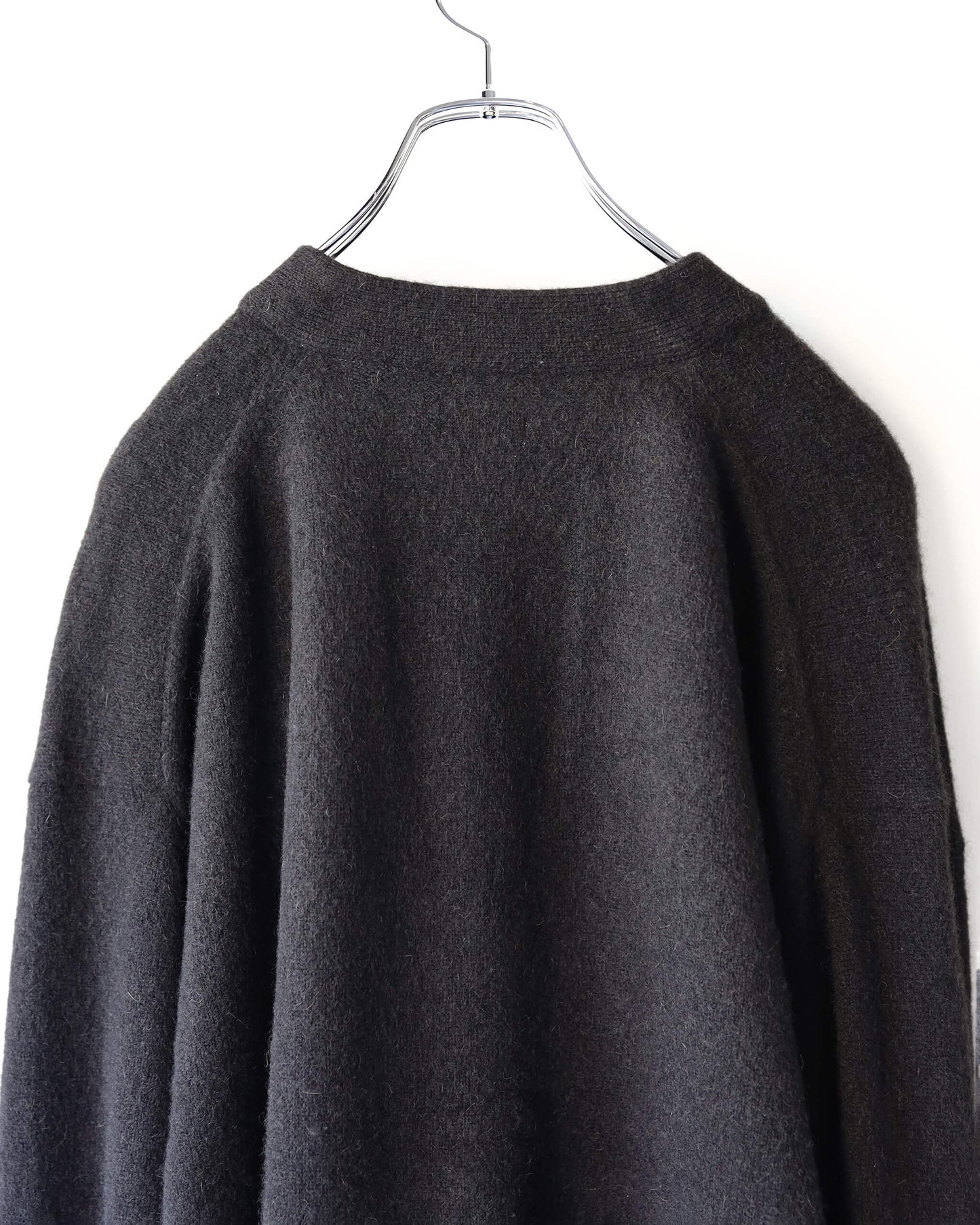 Innocent YAK Cardigan "Black"
