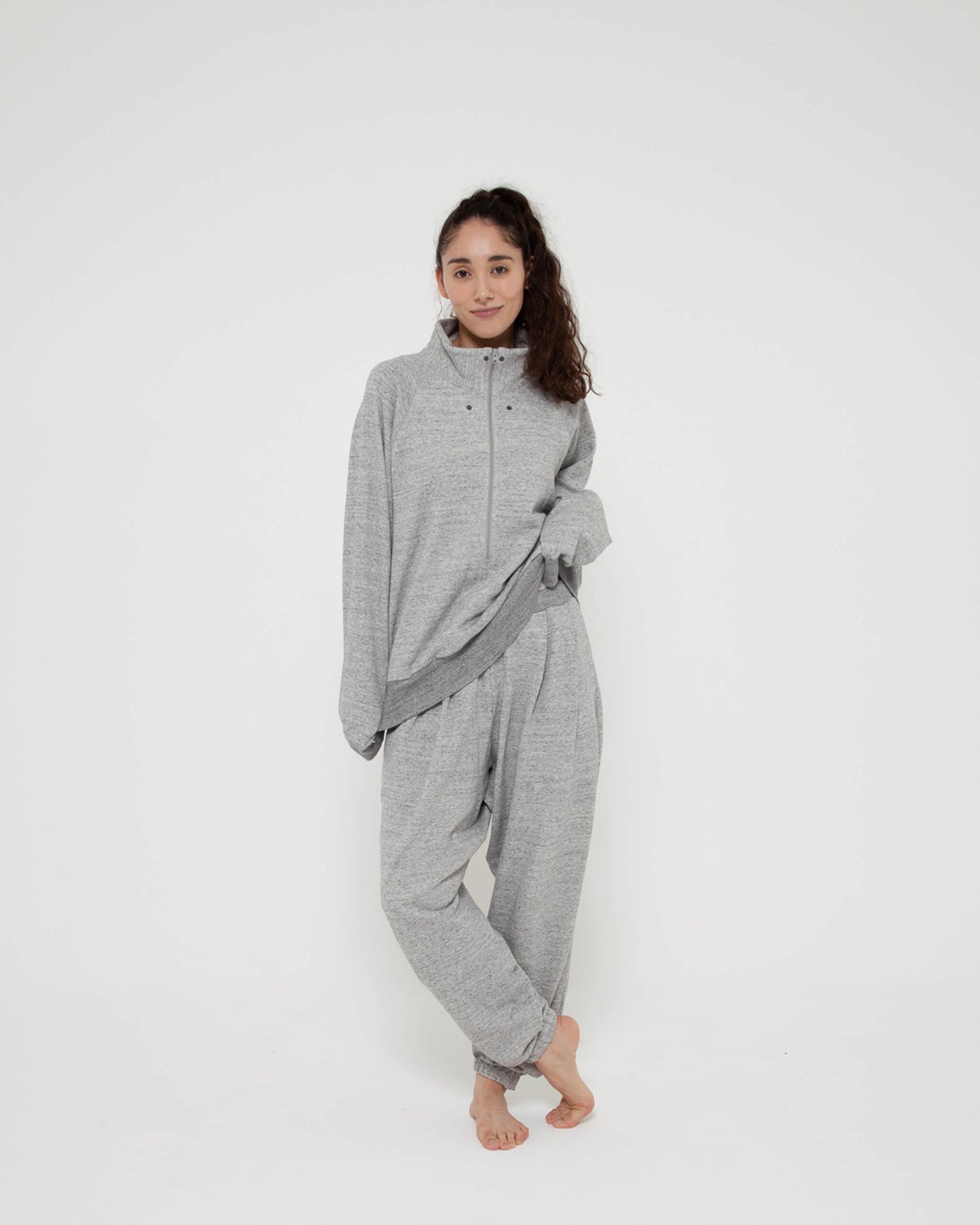 Half zip sweat shirt