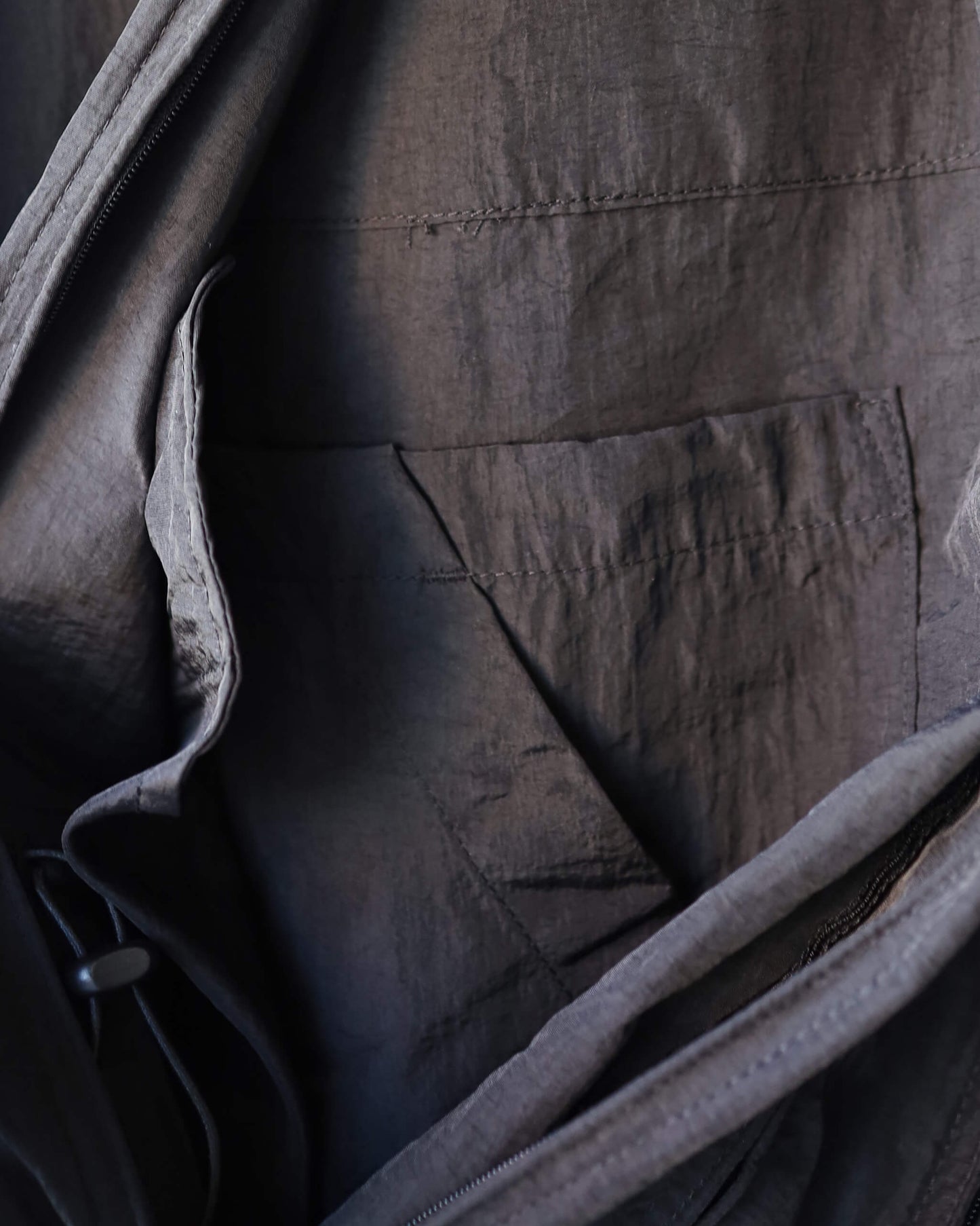 CRUSHED NYLON FULL PACK JACKET "BLACK"