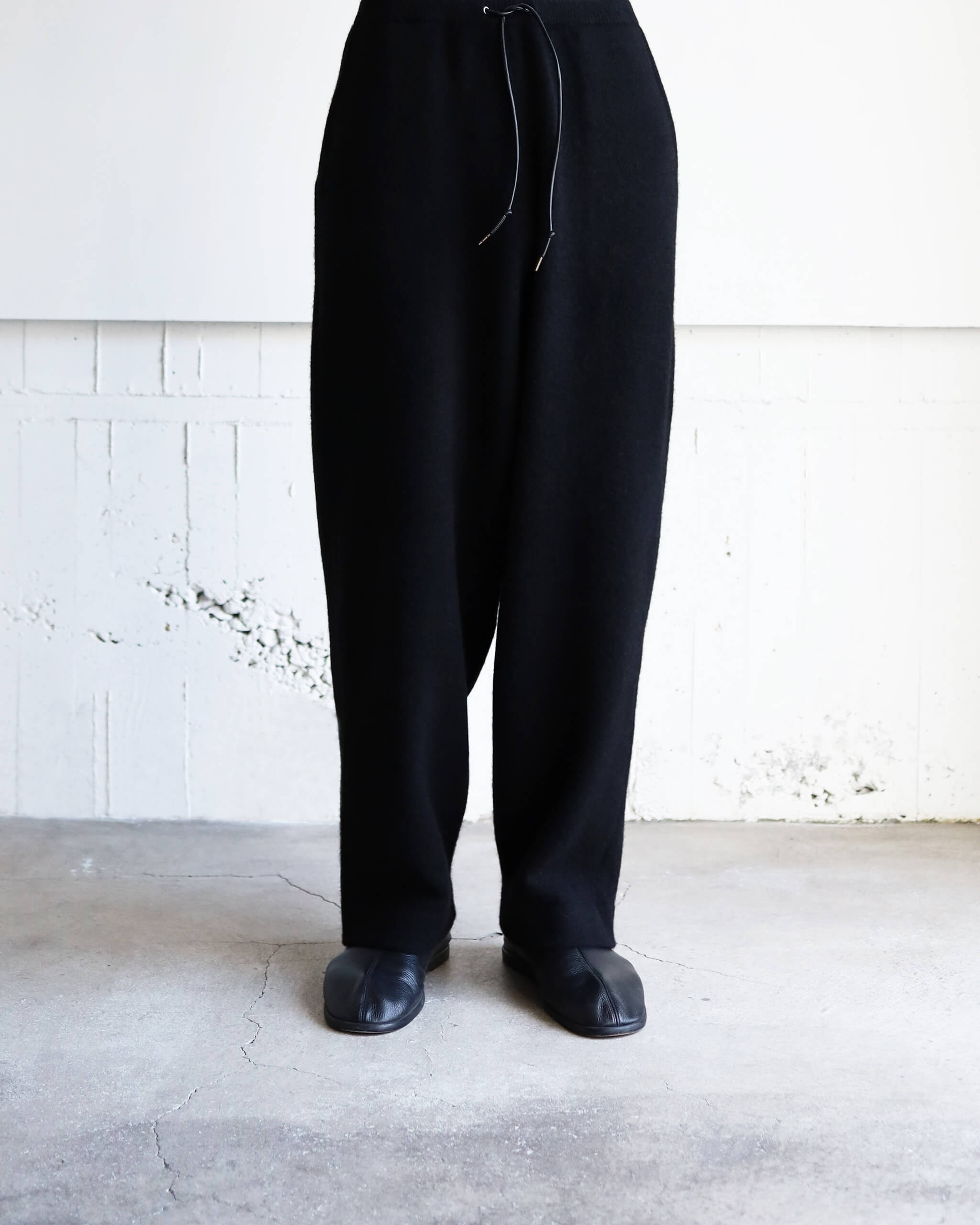 WALENODE Innocent YAK Wide tapered pants 