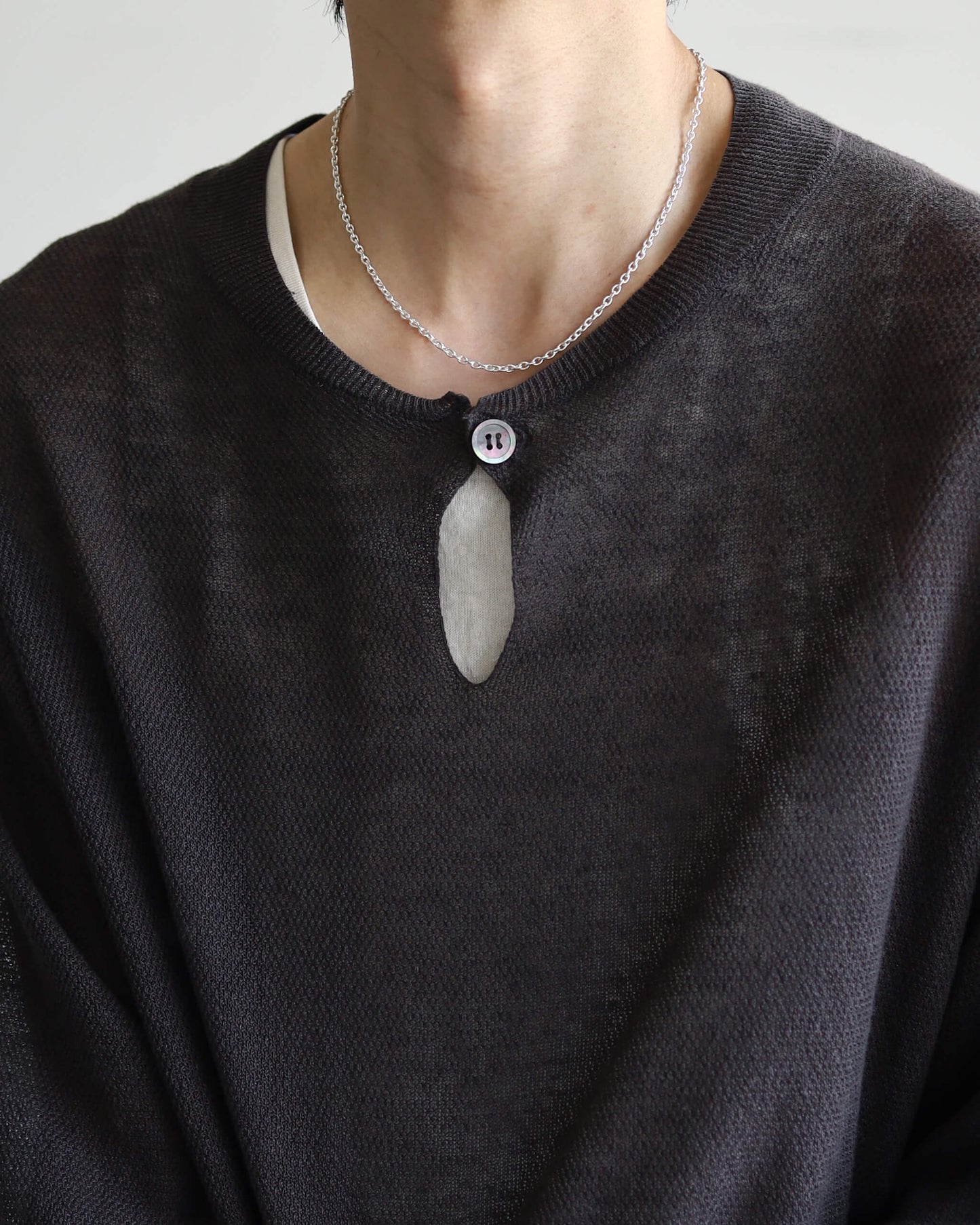 French linen One-button crew neck sweater "Charcoal"