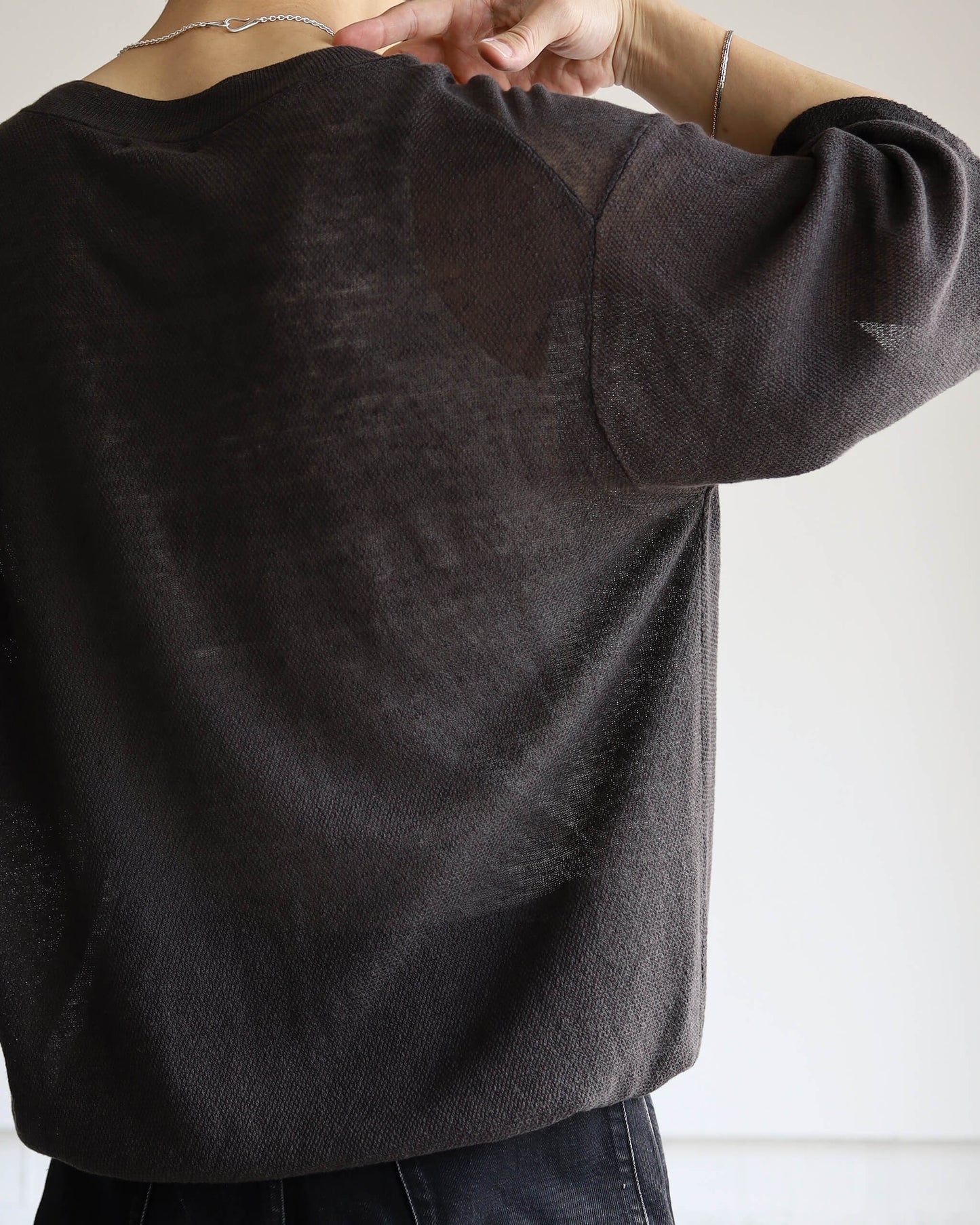 French linen One-button crew neck sweater "Charcoal"
