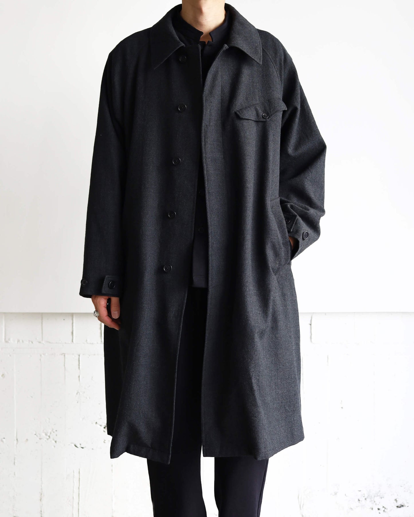 TOUGH WOOL TWIILL / BELTED COAT "CHARCOAL"