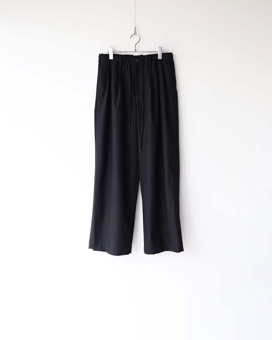 TRIPLE PLEATED EASY TROUSERS ORGANIC COTTON GABARDINE "BLACK"