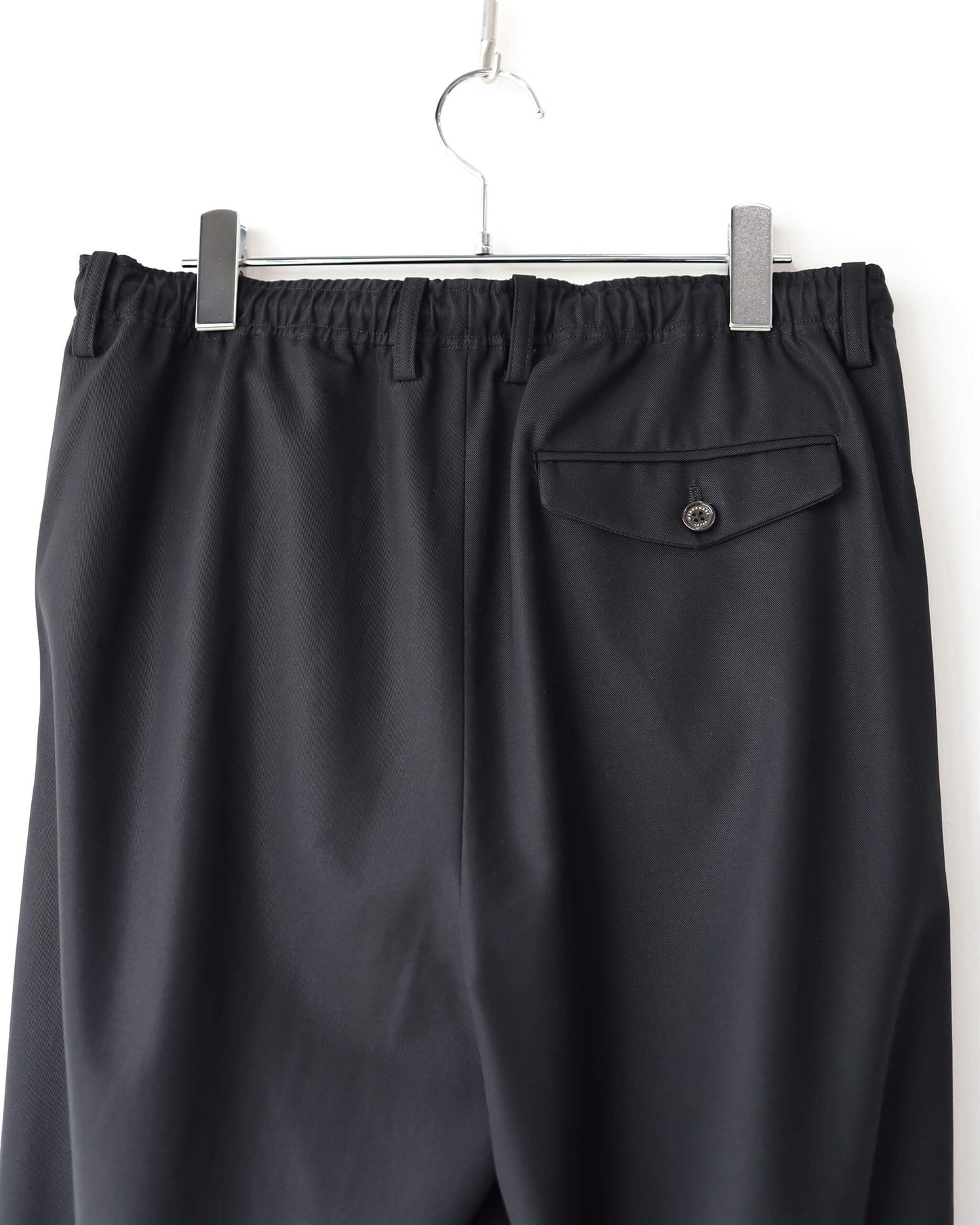 TRIPLE PLEATED EASY TROUSERS ORGANIC COTTON GABARDINE "BLACK"