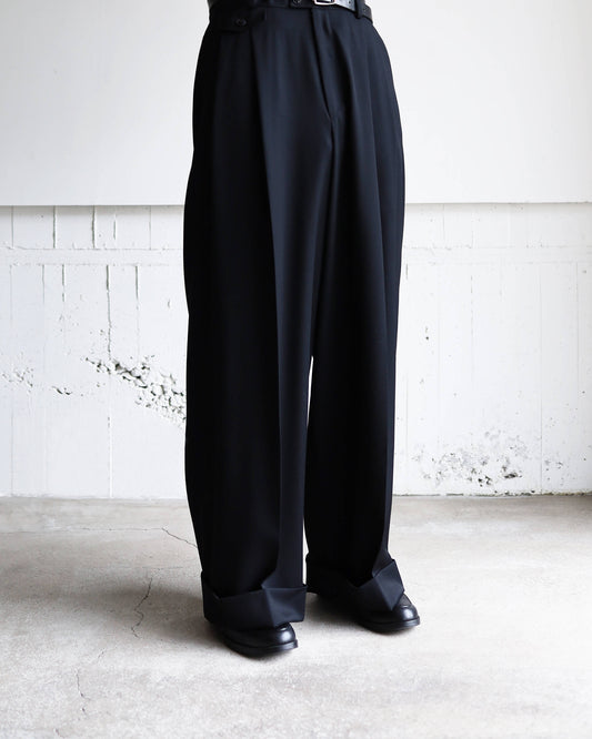TUCK WIDE PANTS "BLACK"