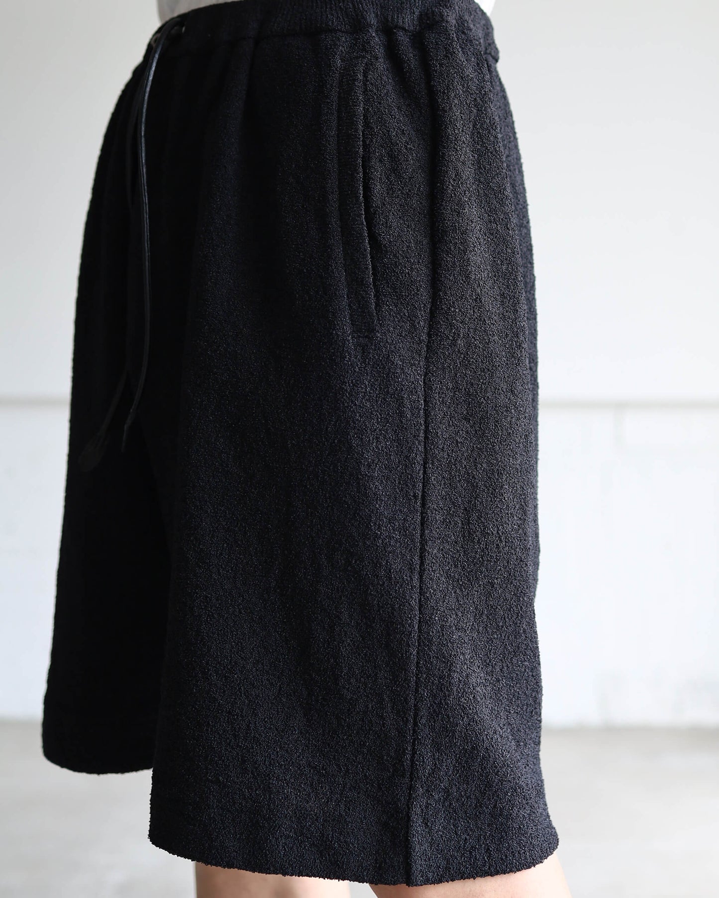 Paper boucle  Shorts "Black"
