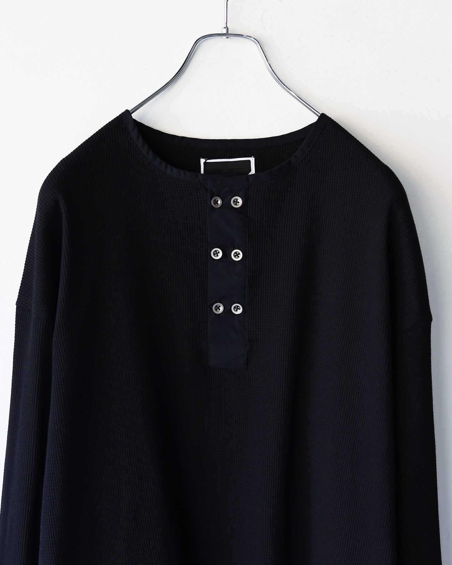 DOUBLE HENLEY L/S TEE "BLACK"