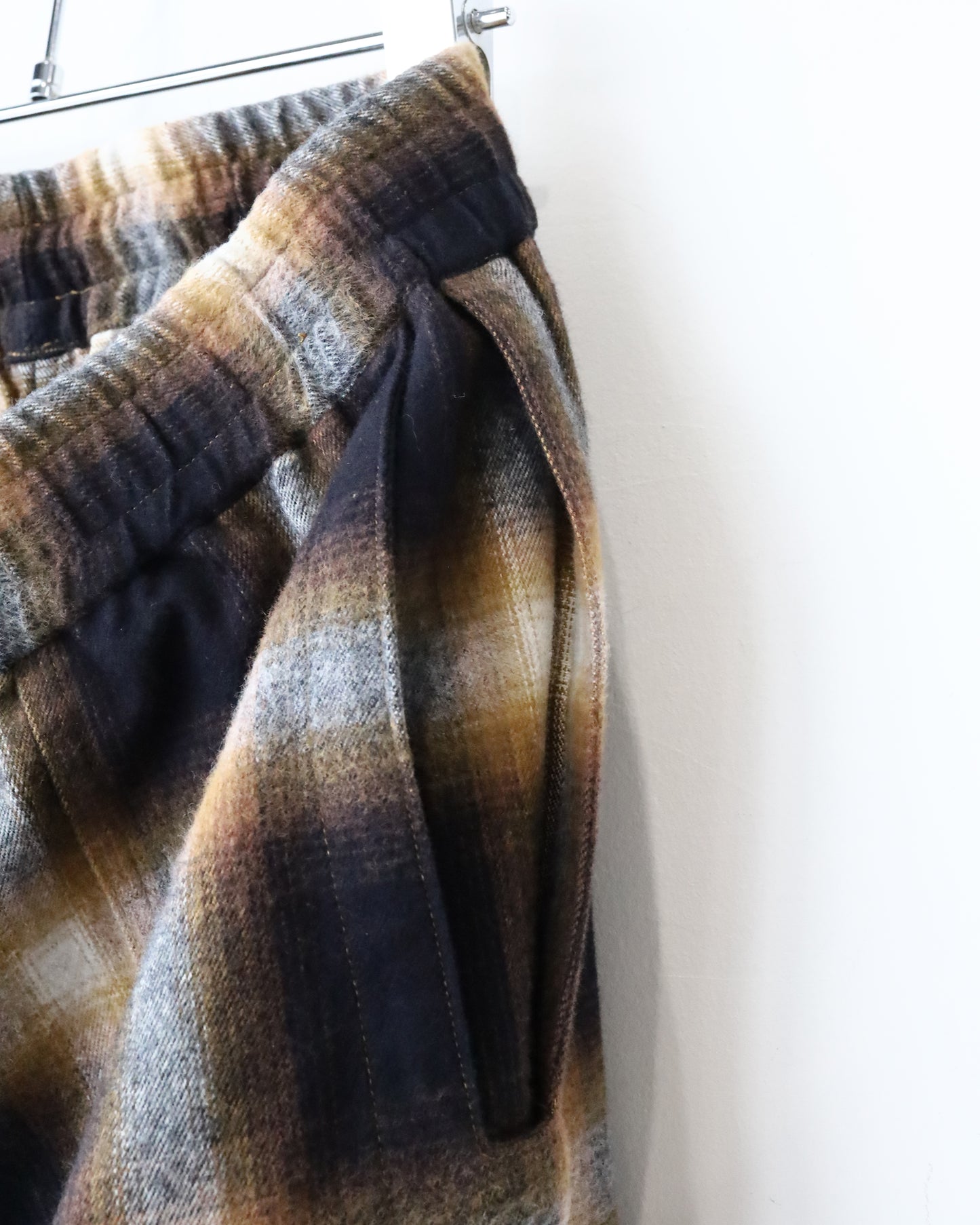 NIGHT PANTS OMBRE PLAID "BROWN"