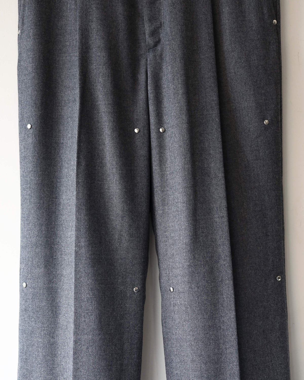 WOOL TAPERED TROUSERS "GRAY"
