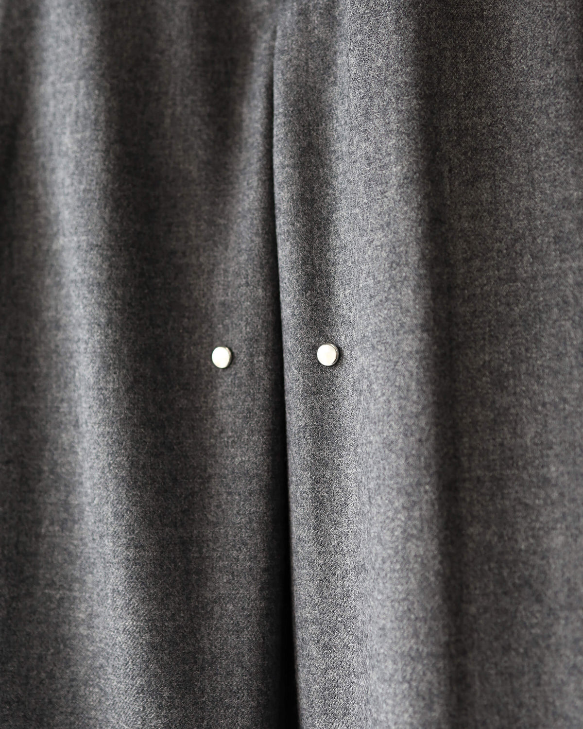 WOOL TAPERED TROUSERS "GRAY"