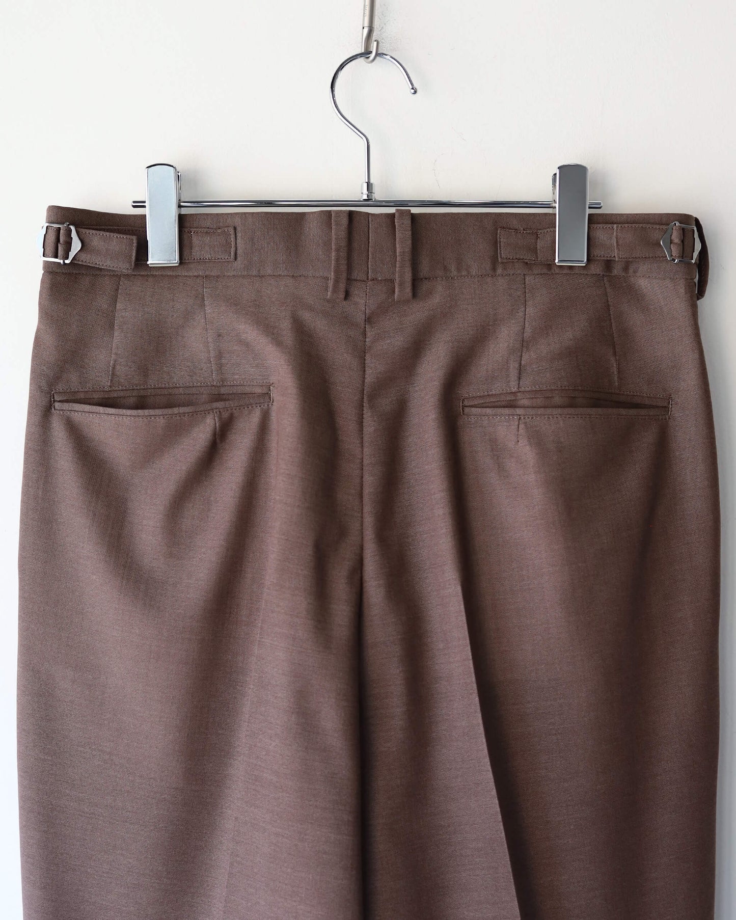 ONE TUCK WIDE TROUSERS WOOL HIGH TWIST TROPICAL "BROWN"