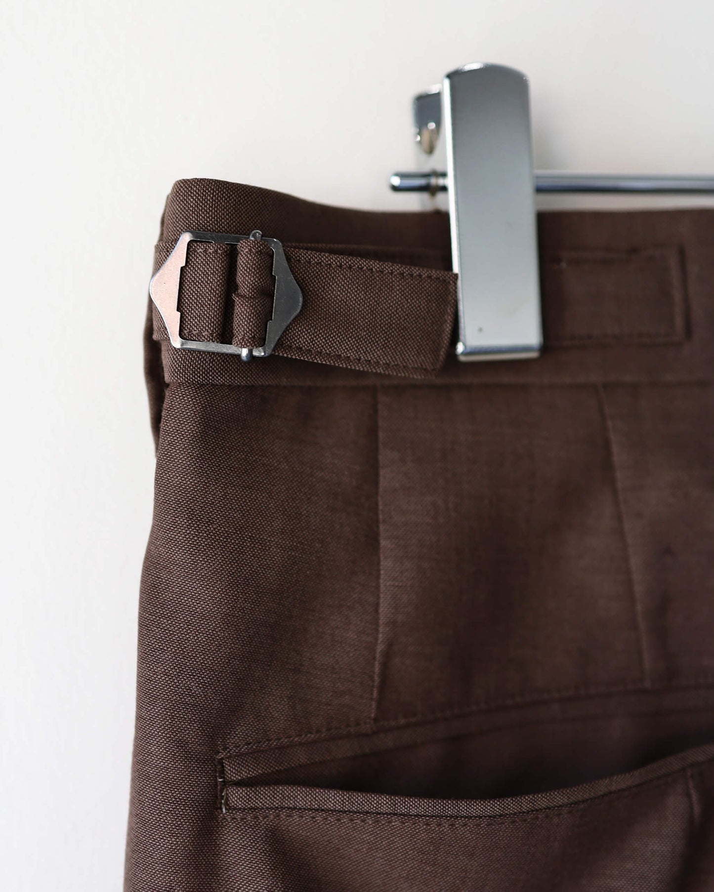 ONE TUCK WIDE TROUSERS WOOL HIGH TWIST TROPICAL "BROWN"