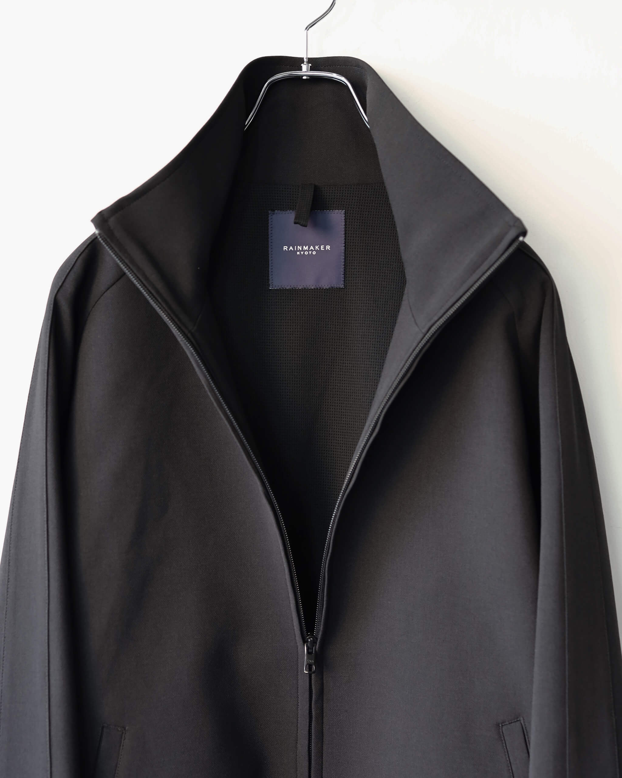 RAINMAKER TRACK JACKET 