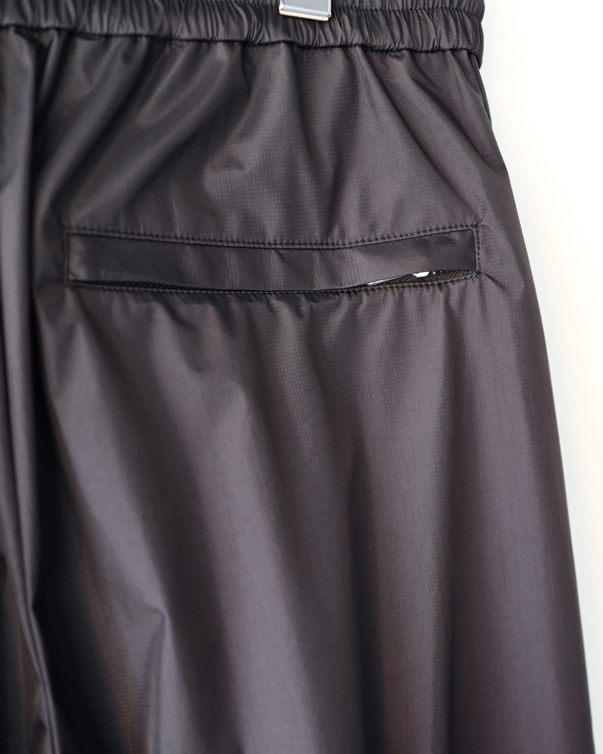 『美品』WISM購入 CHASSE SPIDER PANTS 黒サイズ2 SPIDER PANT 25SS BLACK | FUDGE UP NOTHING