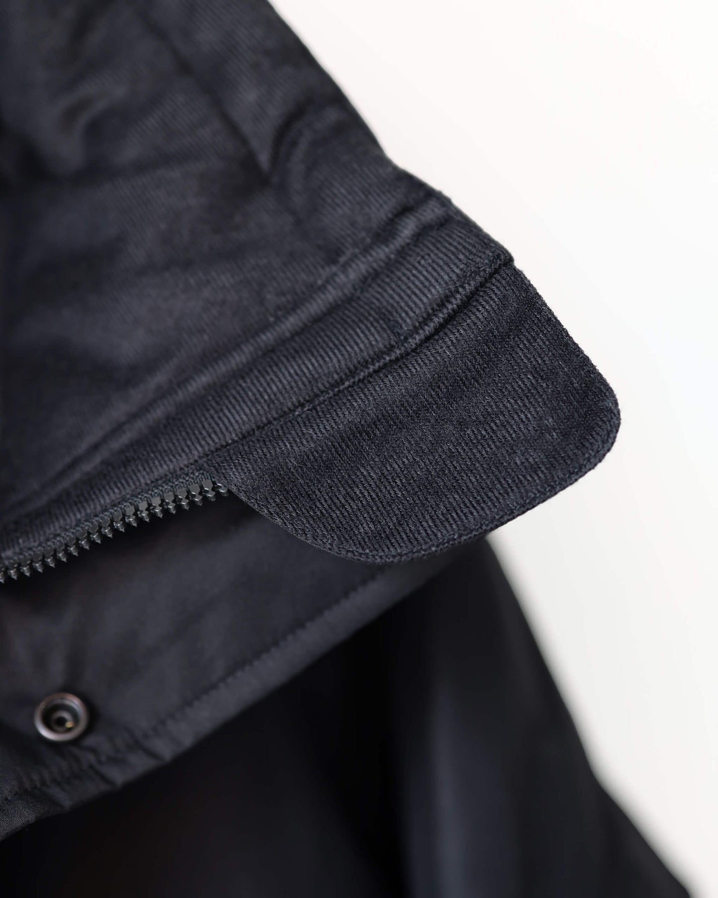 PUFFED ECWCS JACKET ORGANIC COTTON SILK HIGH COUNT TYPEWRITER "BLACK"