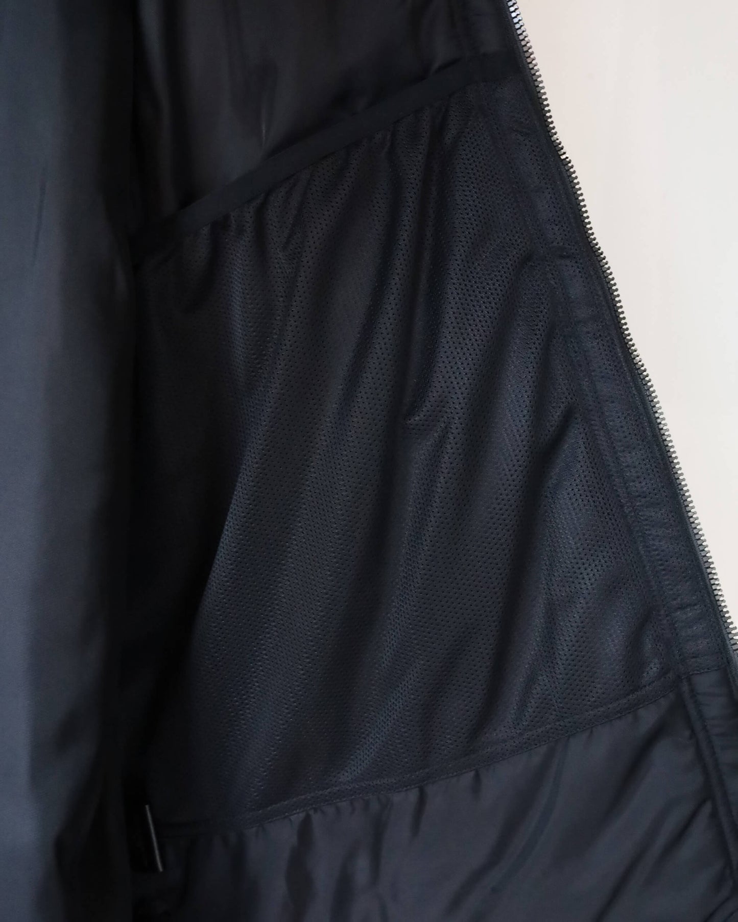 PUFFED ECWCS JACKET ORGANIC COTTON SILK HIGH COUNT TYPEWRITER "BLACK"