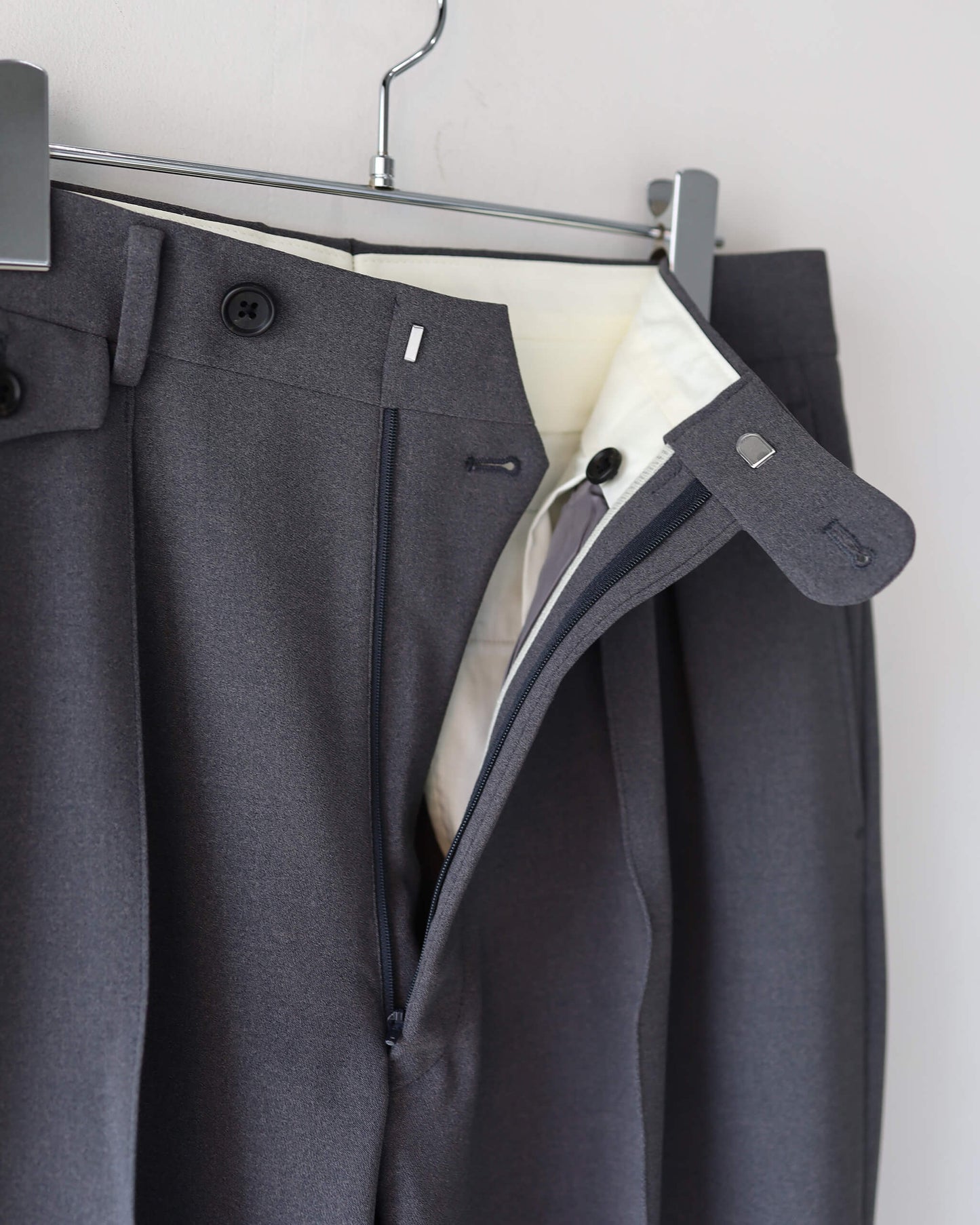 WIDE TROUSERS "CHANEZUMI"