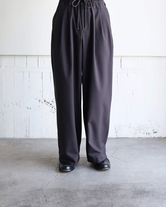 TRIPLE PLEATED EASY TROUSERS ORGANIC WOOL 2/80 TROPICAL "CHARCOAL"