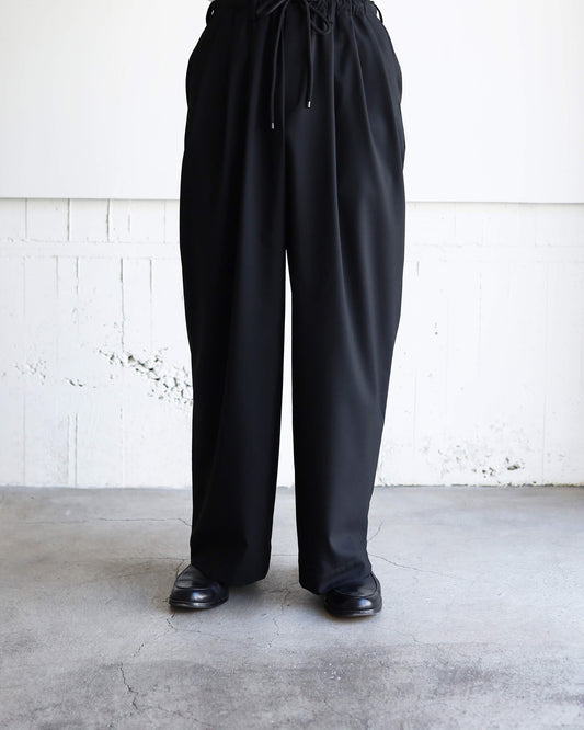 TRIPLE PLEATED EASY TROUSERS ORGANIC WOOL 2/80 TROPICAL "BLACK"