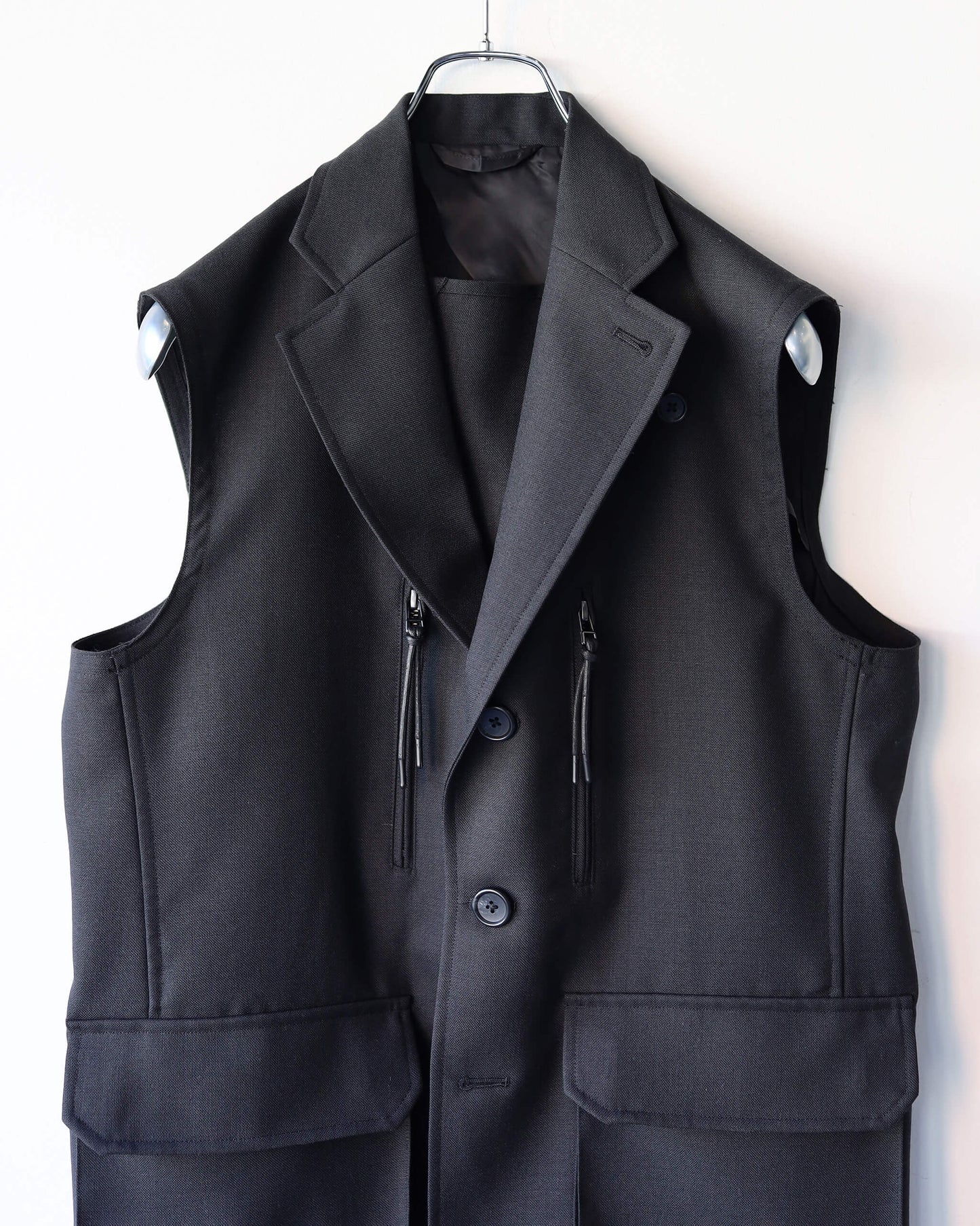 TRAVERSE VEST "BLACK"