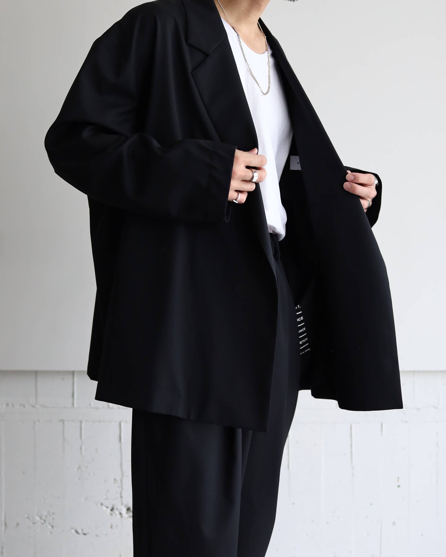 W JACKET "BLACK"