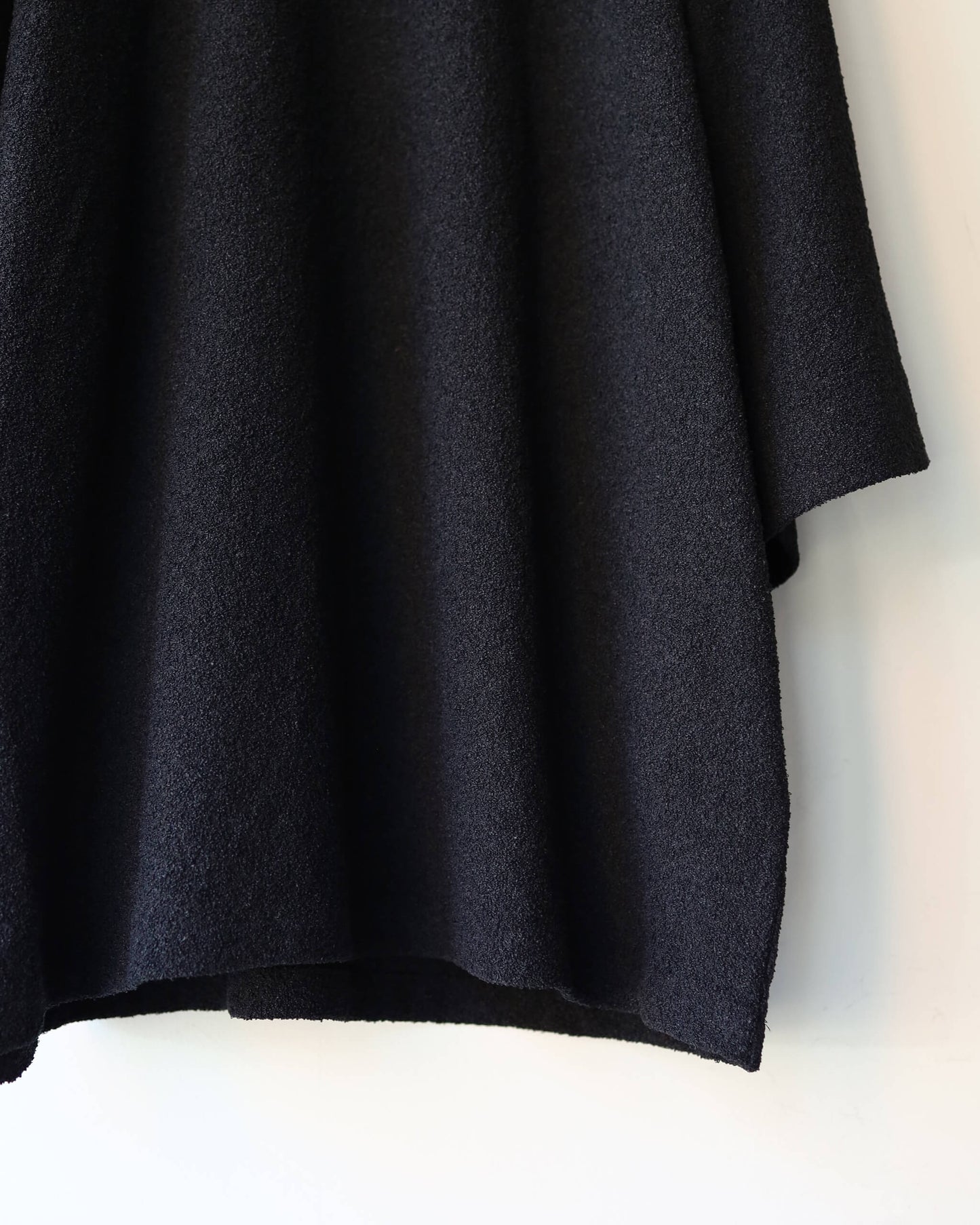 Paper boucle Raglan sleeve T "Black"