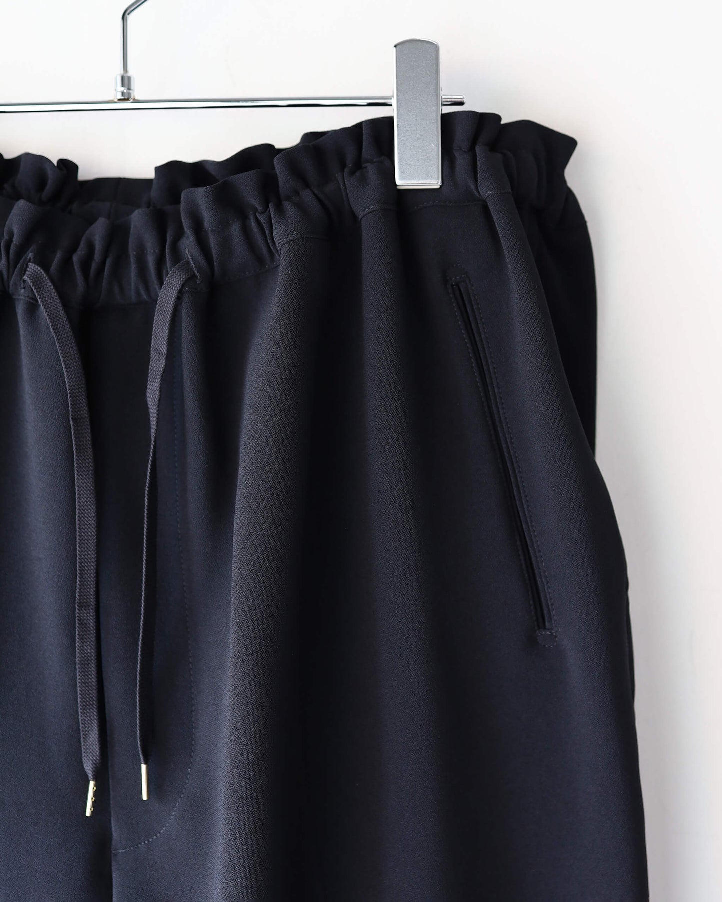 DOUGI PANTS "BLACK"