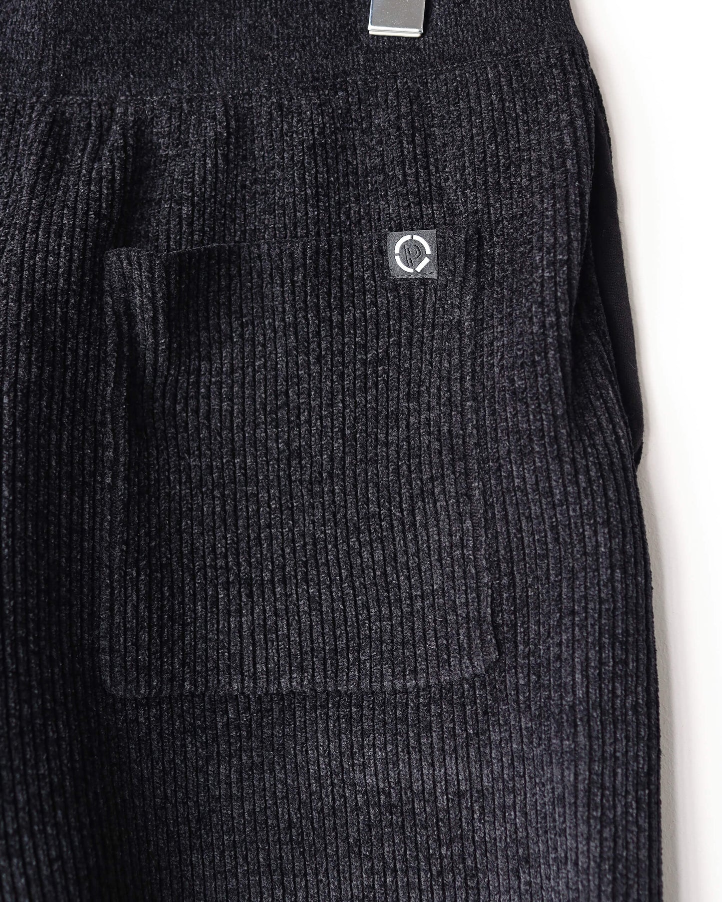 CORDY KNIT SHORTS "BLACK"