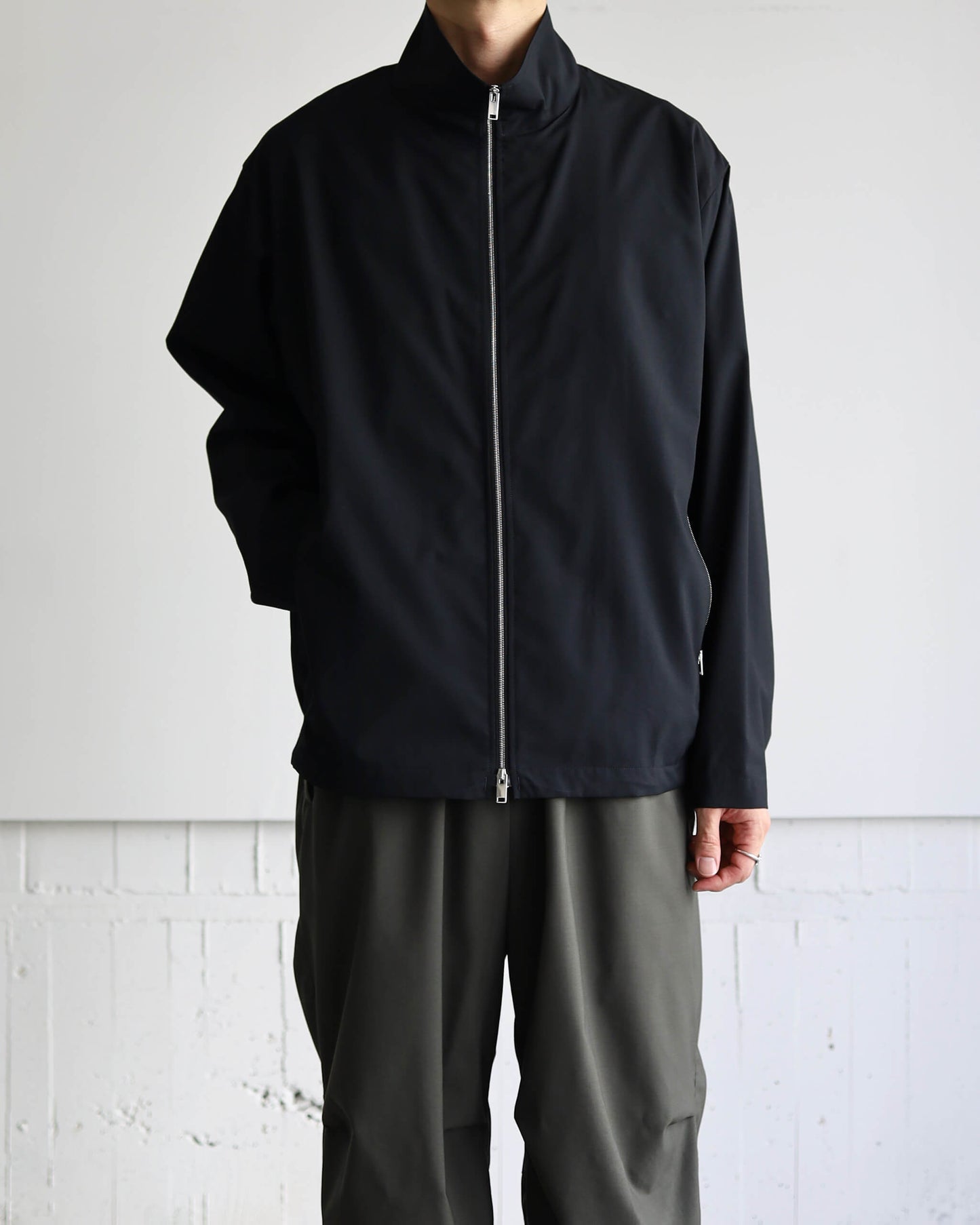 GYM JACKET 2/80 ORGANIC WOOL TYPEWRITER "BLACK"