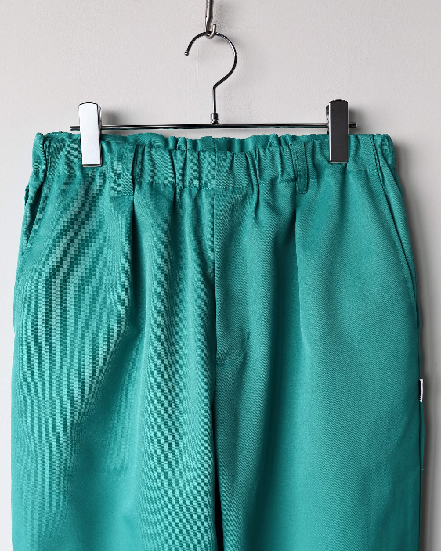 SHOECUT POLY-TWILL TROUSERS "GREEN"