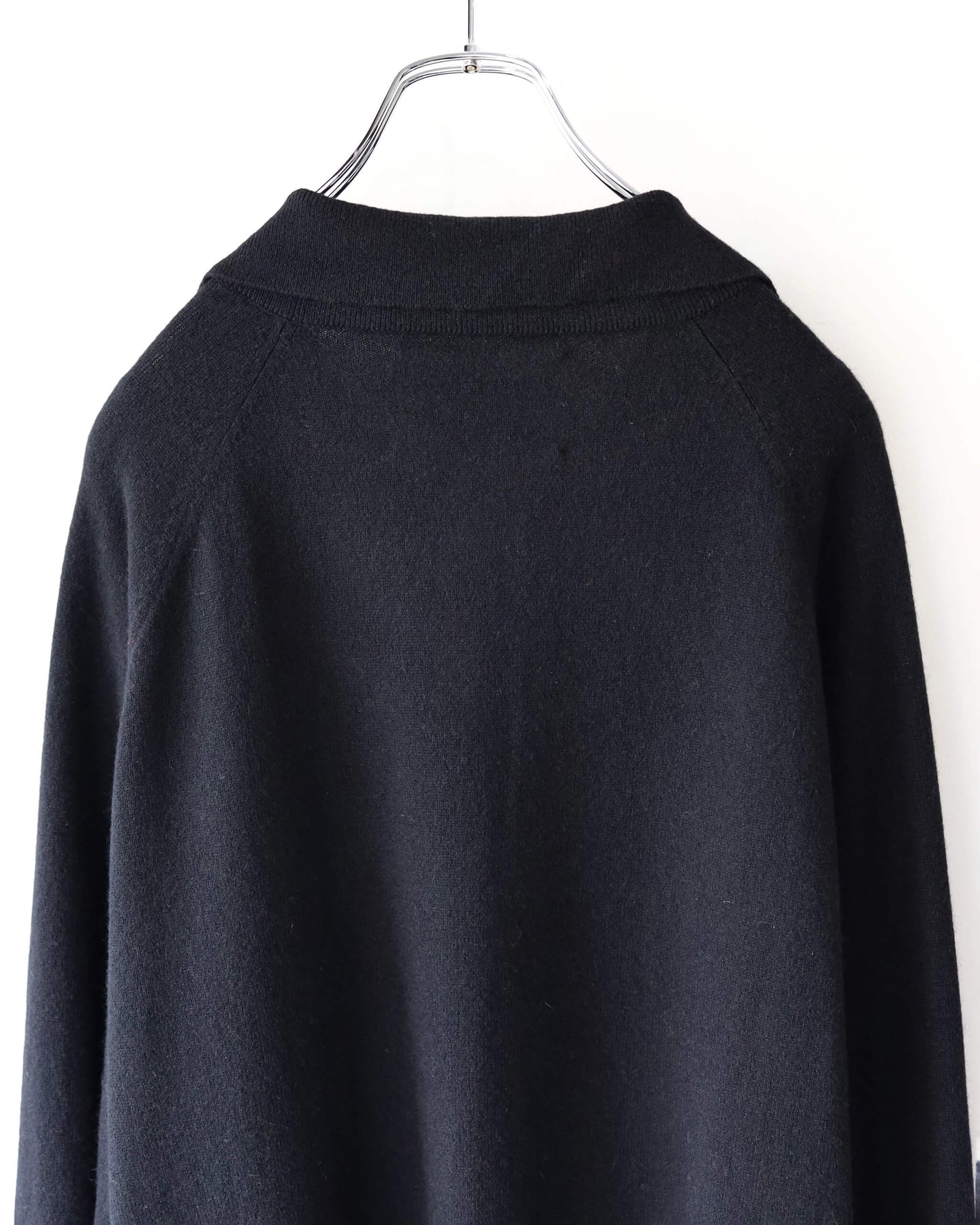 INNER MONGORIAN CASHMERE CARDIGAN "BLACK"