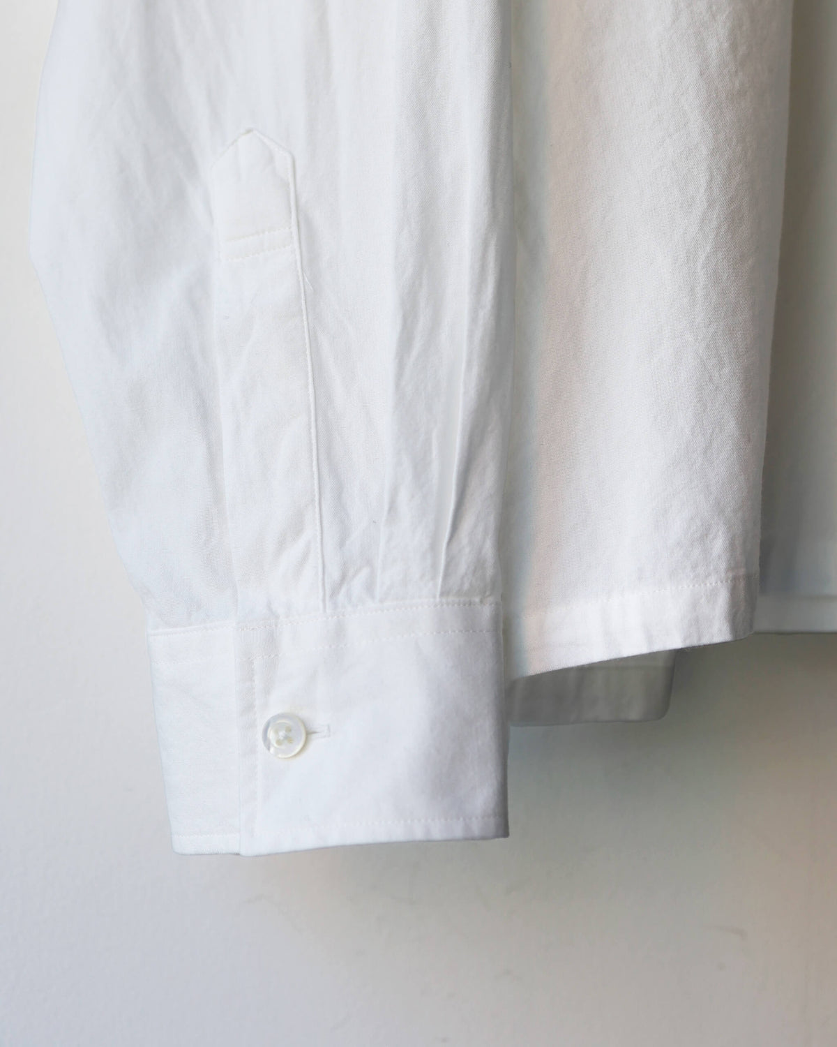 COTTON POPLIN / BAND COLLAR SHIRT "WHITE"