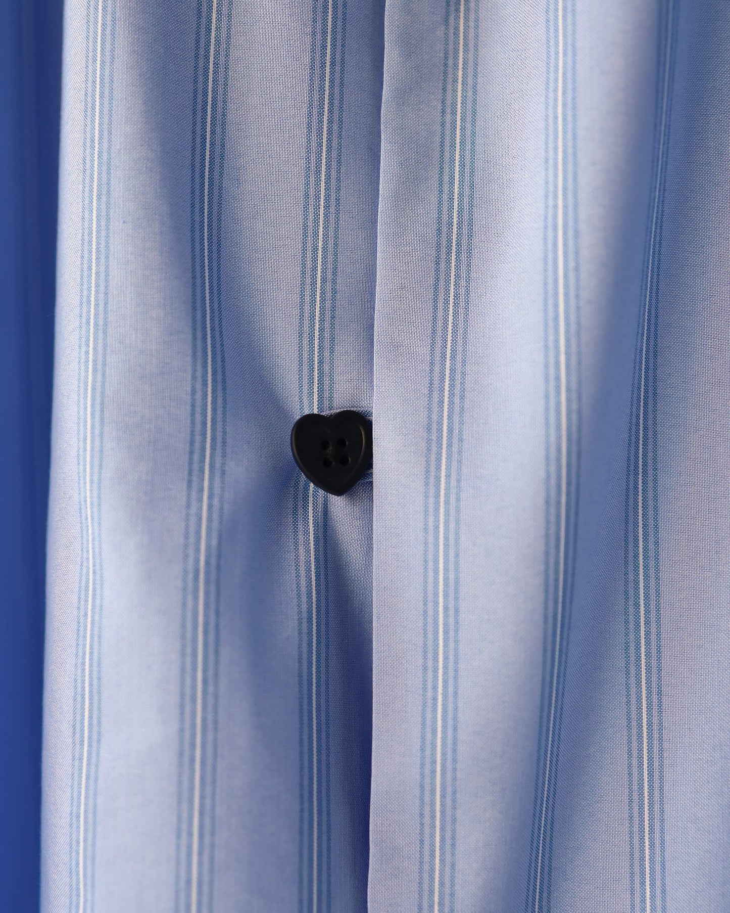 FLOATING HEART SHIRT "BLUE"