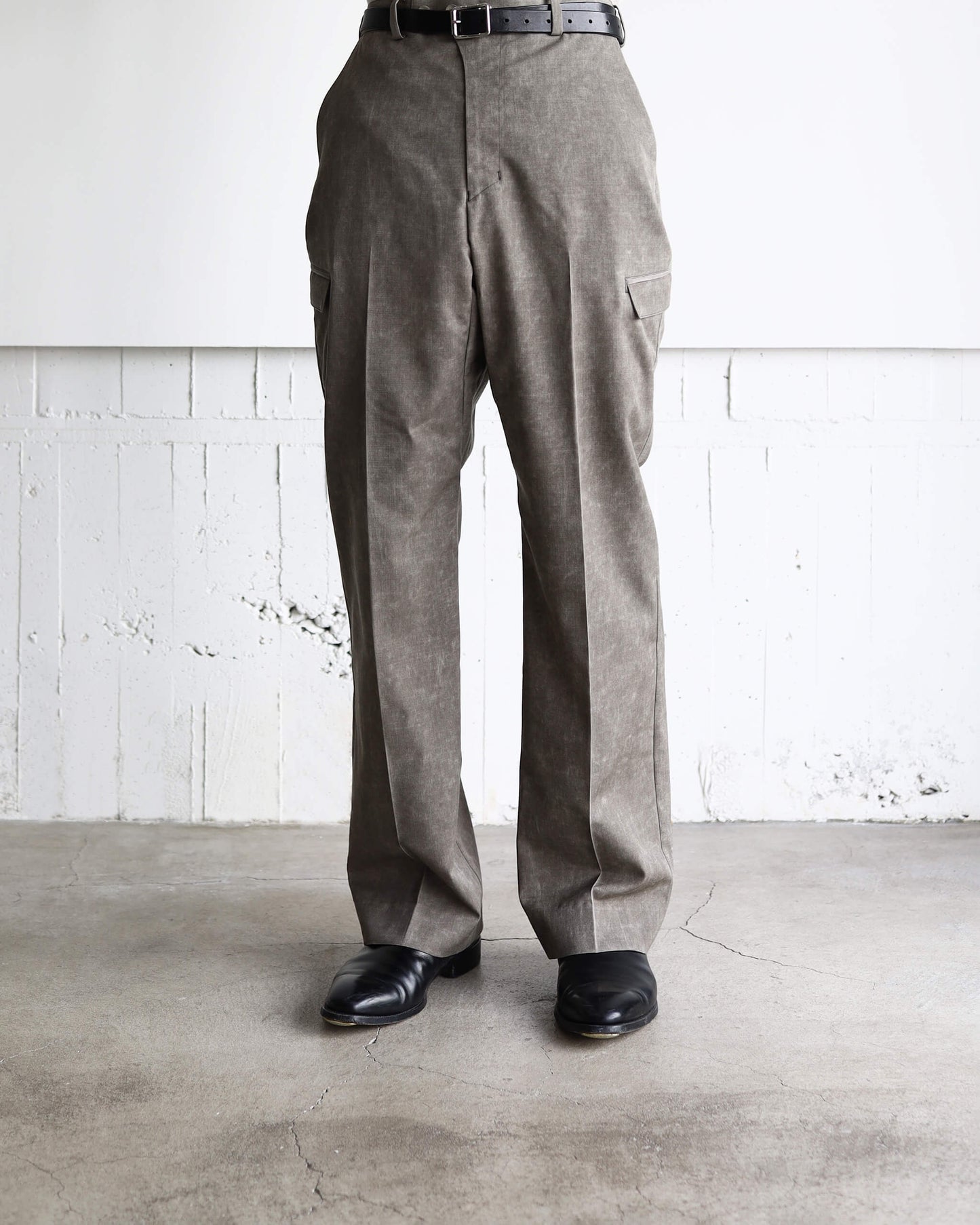 NATURAL DYED  WOOL GABARDINE TROUSERS "KURE"