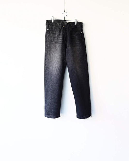 SPLIT DENIM PANTS "BLACK WASH"